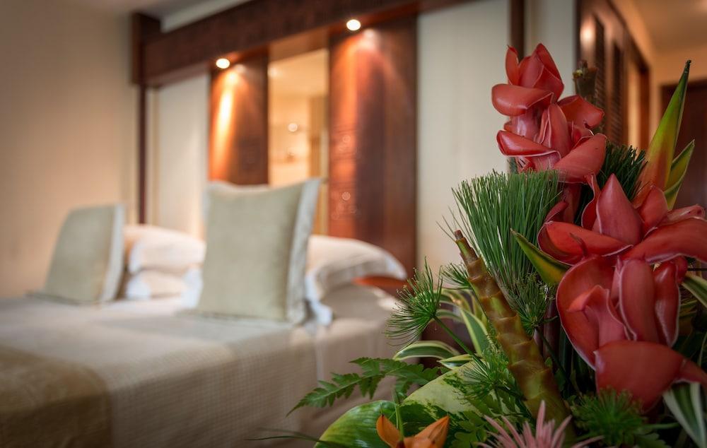 มานาวา บีช รีสอร์ต แอนด์ สปา - มัวเรีย Hotel Maharepa  ภายนอก รูปภาพ