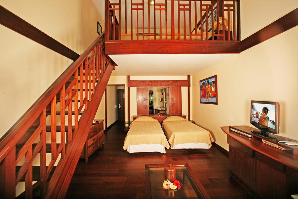มานาวา บีช รีสอร์ต แอนด์ สปา - มัวเรีย Hotel Maharepa  ภายนอก รูปภาพ